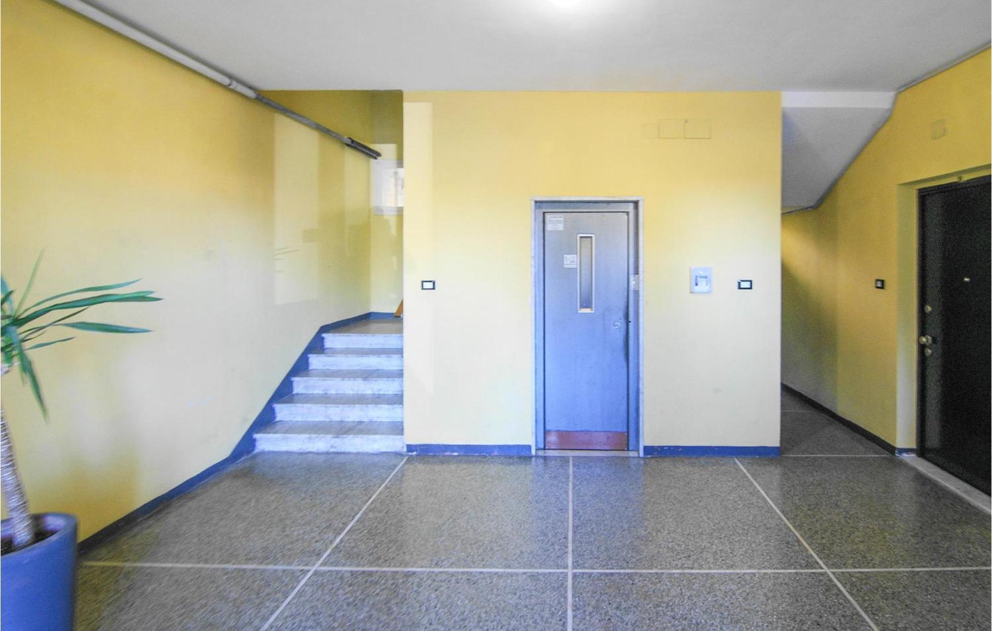 Cozy Apartment In La Spezia With Wifi Exterior photo